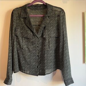 T Tahari Black and Sage Green Patterned Button Down Shirt